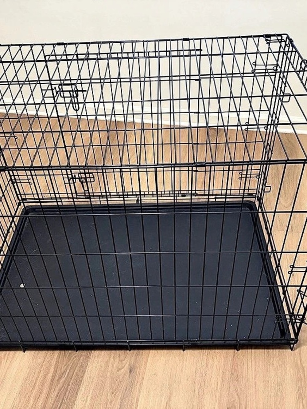 Pet Wire Dog Crate with Removable Tray in Black